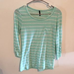 Quarter sleeved shirt